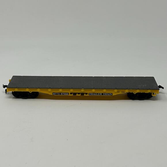 Trailer Train HO Gauge Flat Car Freight Scale Model Train Life Like Yellow - Picture 1 of 7